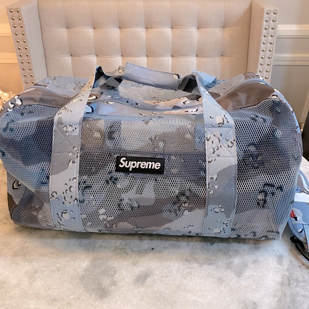 New Supreme SS20 blue chocolate chip camo duffel bag large